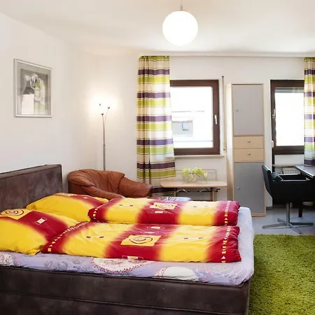 2-room Rennweg